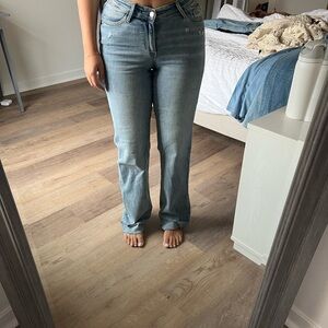 Judy Blue Light Wash Straight Leg Jeans